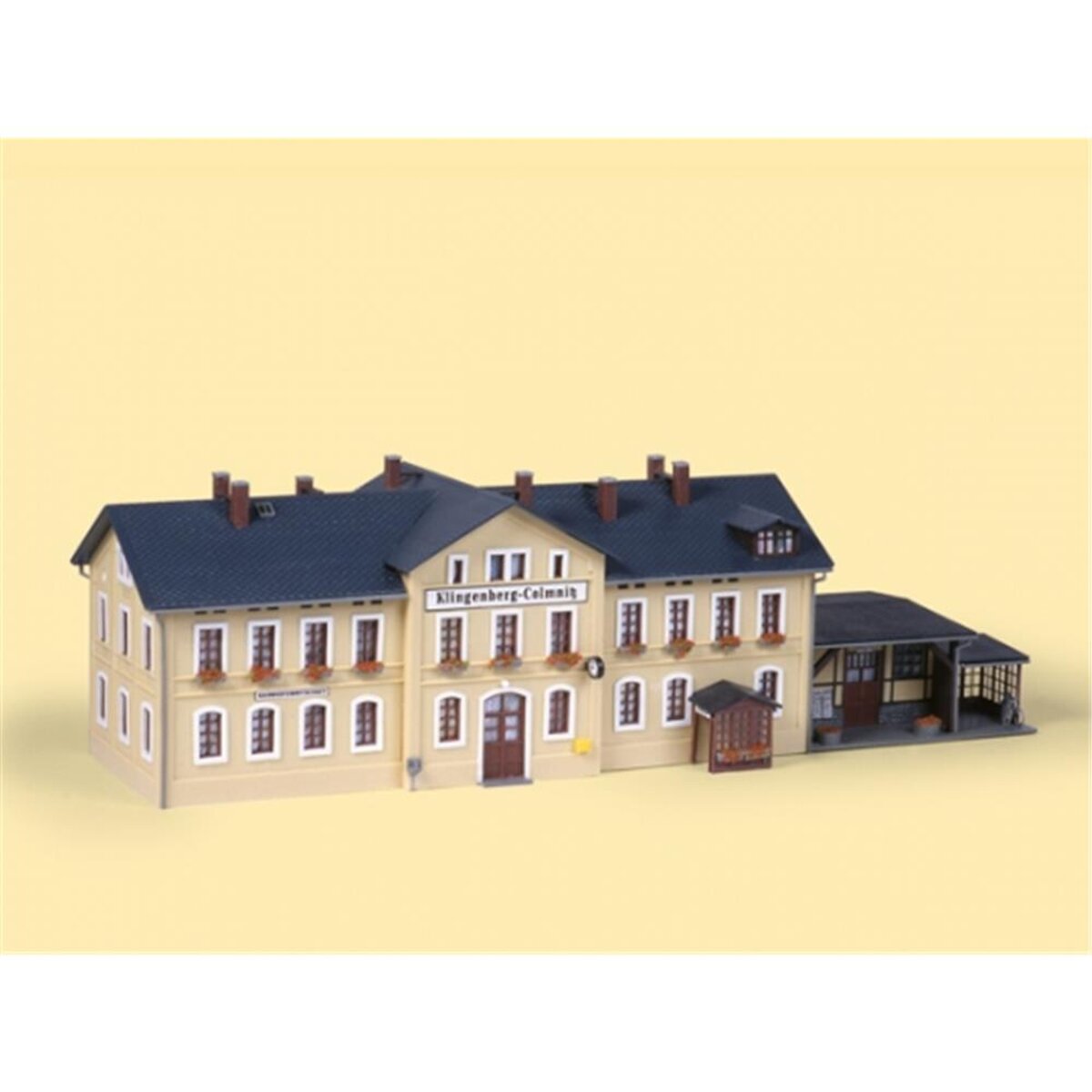auhagen-11346-h0-bahnhof-klingenberg-DAFBED192.jpg