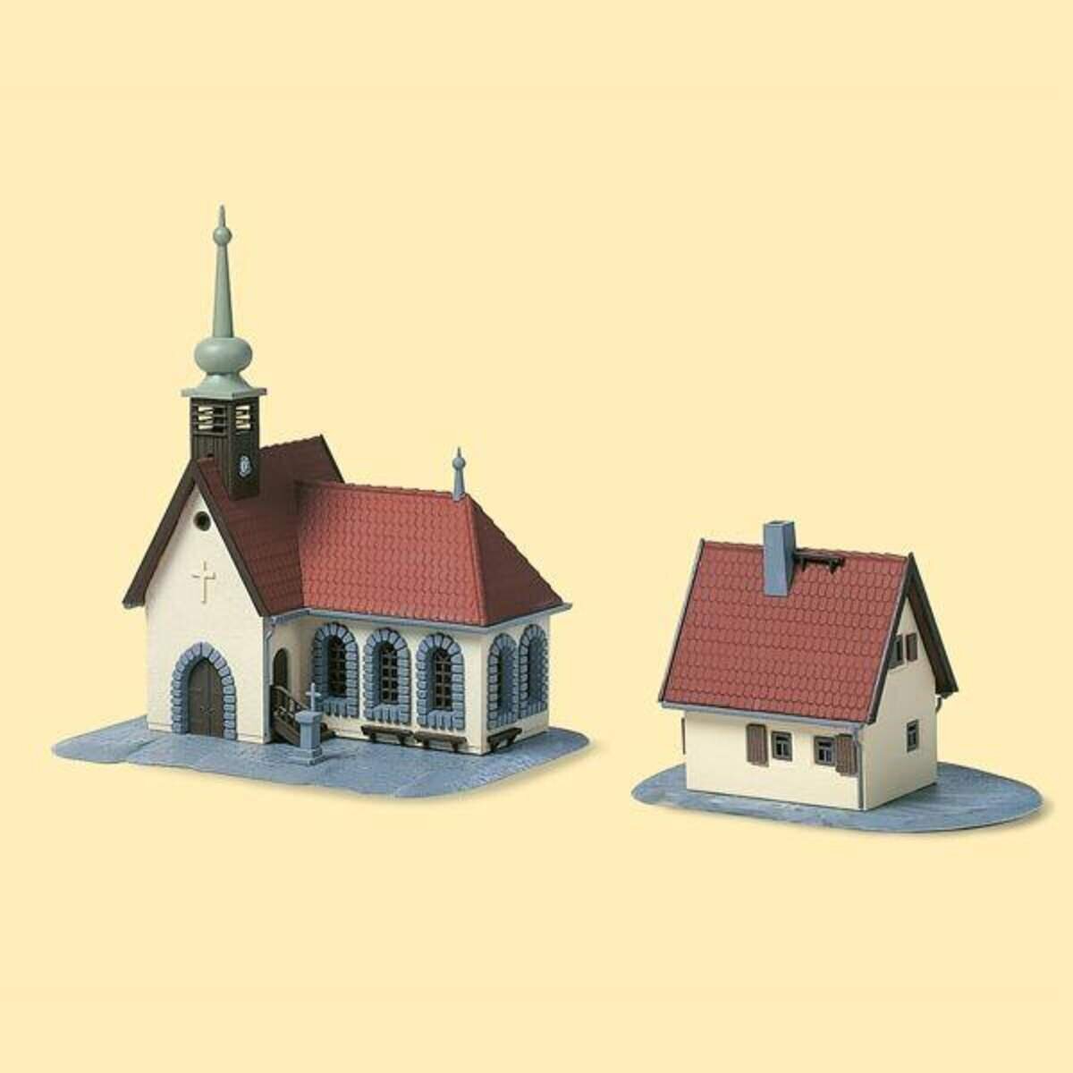 auhagen-dorfkirche-mit-pfarrhaus-spur-A5413E181.jpg