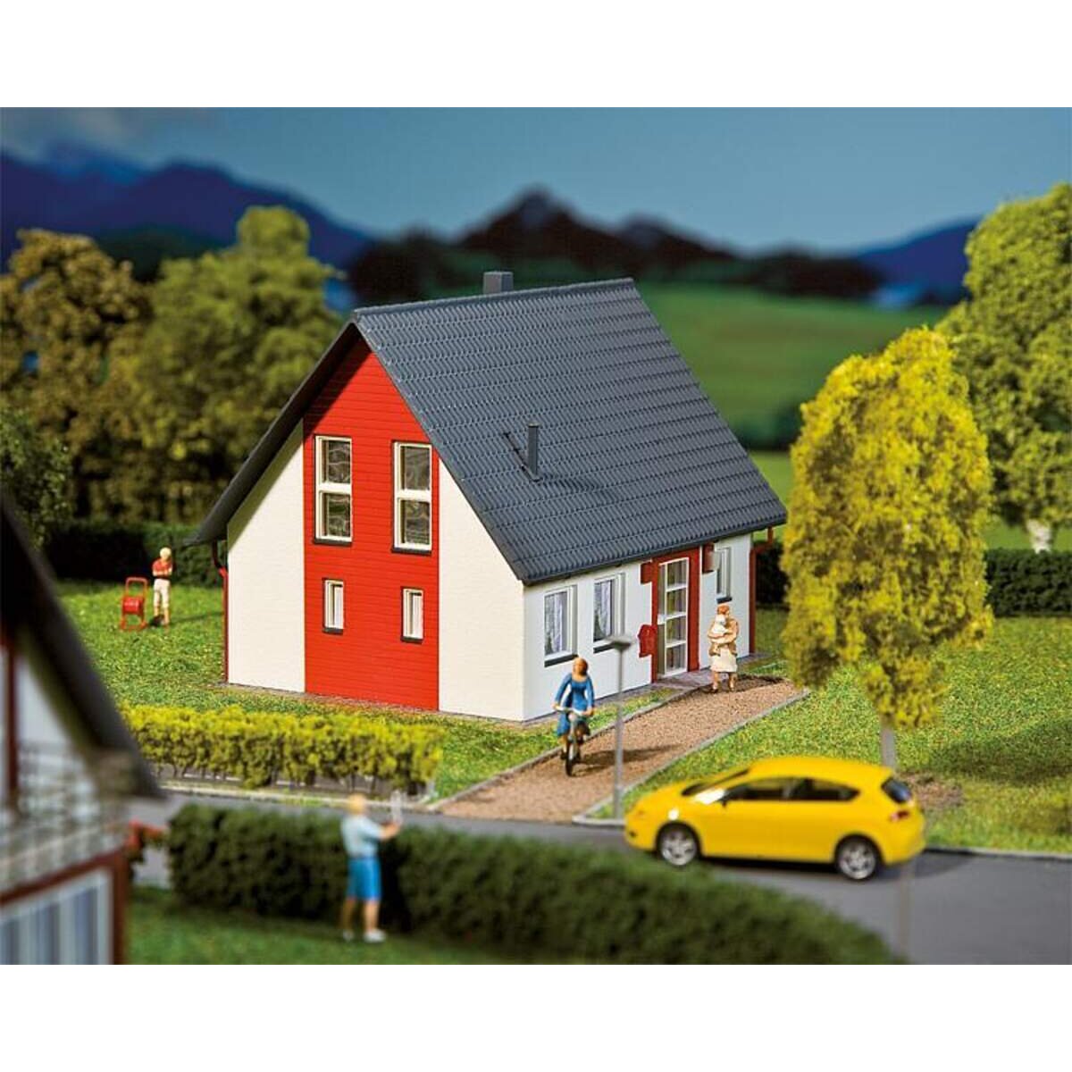 faller---einfamilienhaus-rot-0D61D4141.jpg