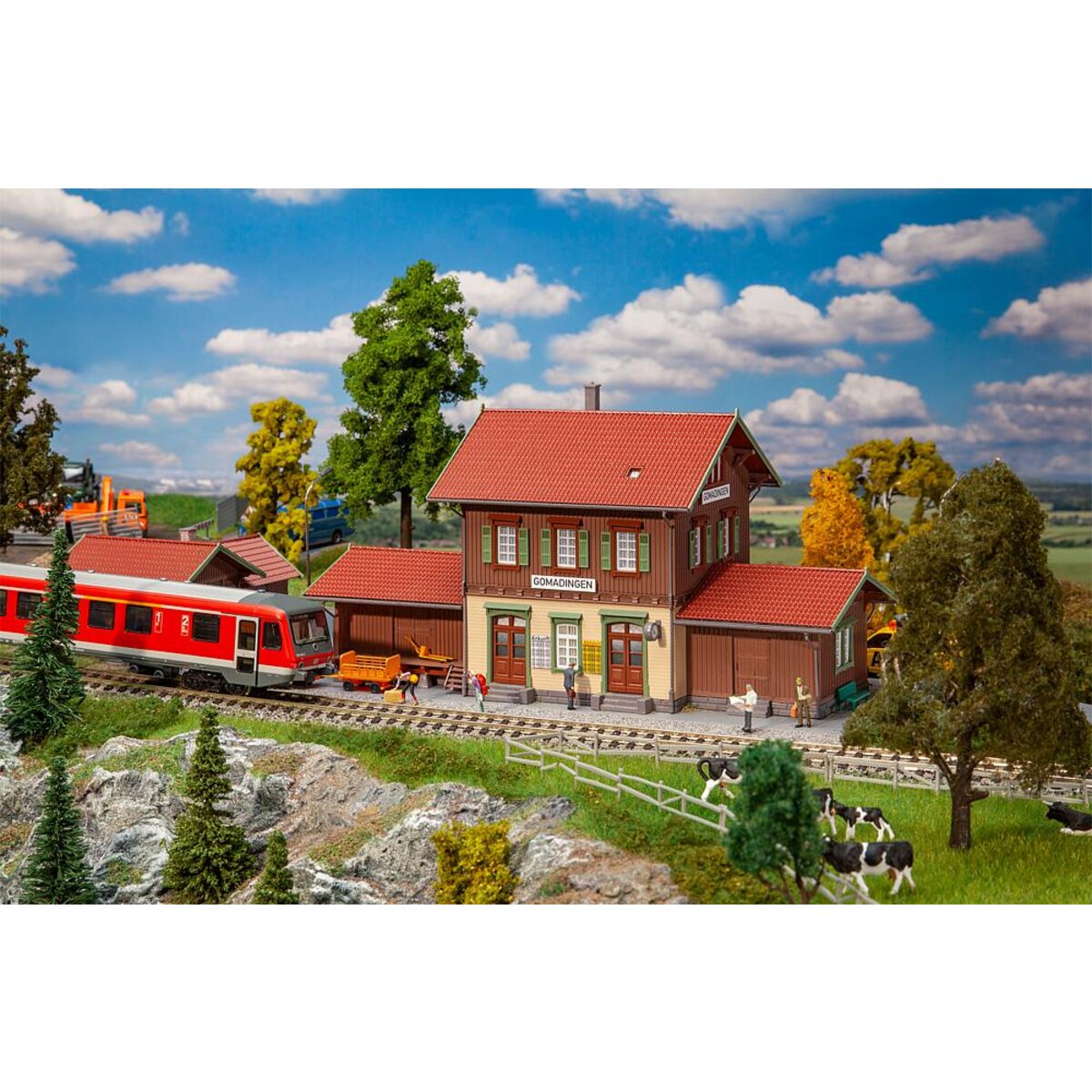 faller-110146-h0-bahnhof-gomadingen-B5E15F803.jpg