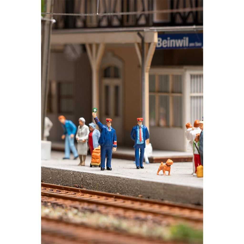 faller-151624---bahnpersonal-322F978D2.jpg