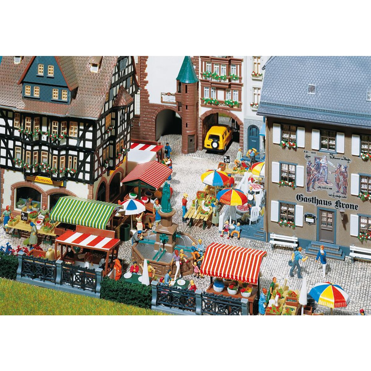 faller-180582-h0-wochenmarkt-ep-CCAA1D382.jpg