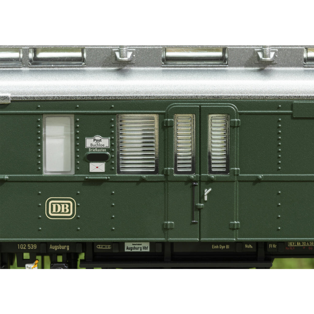 maerklin-43353-h0-reisezugwagen-set-5F1BFE462.jpg