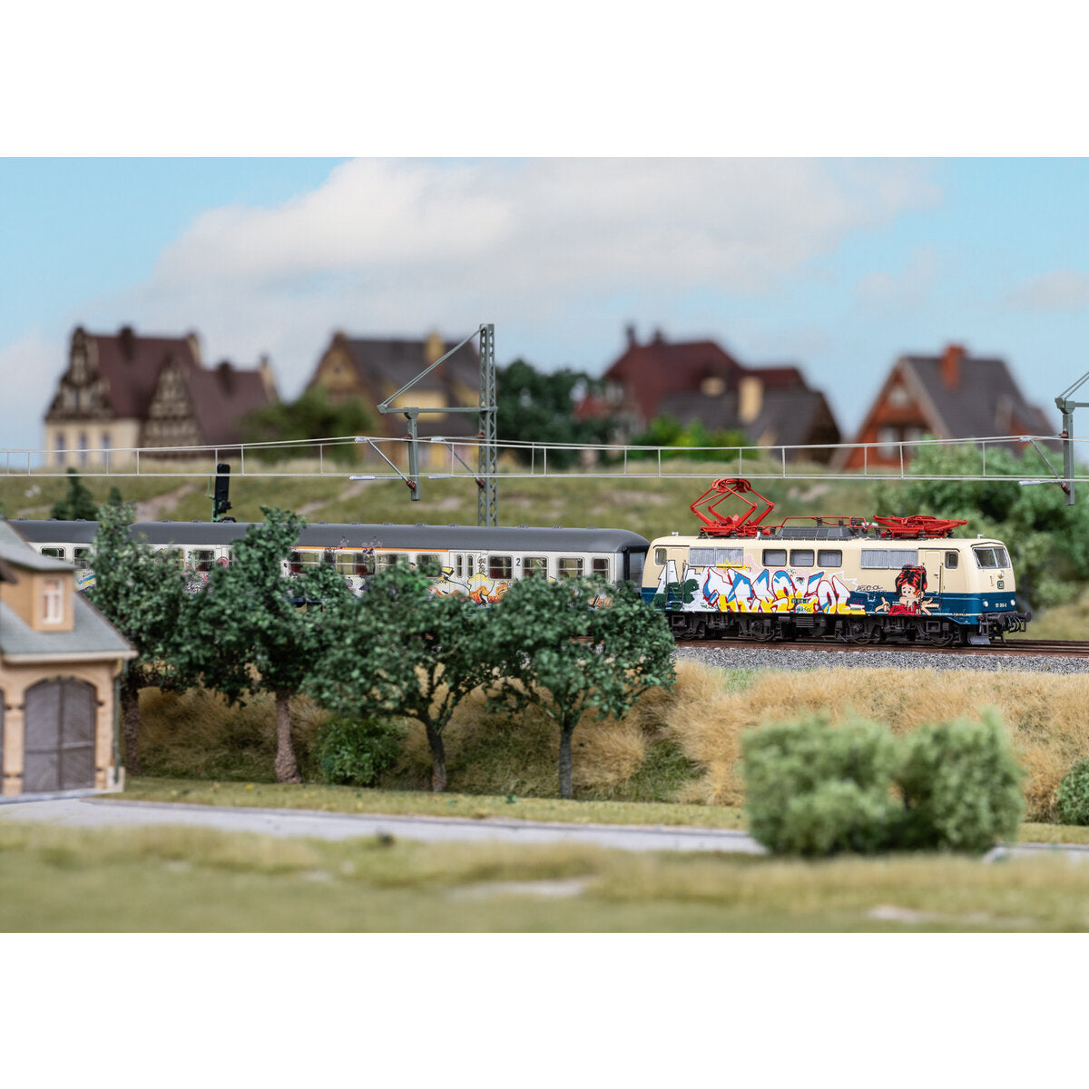 trix-16724-n-elektrolokomotive-baureihe-0885300B3.jpg