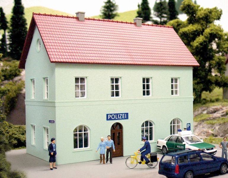 Bild von Piko 61836 Polizeistation