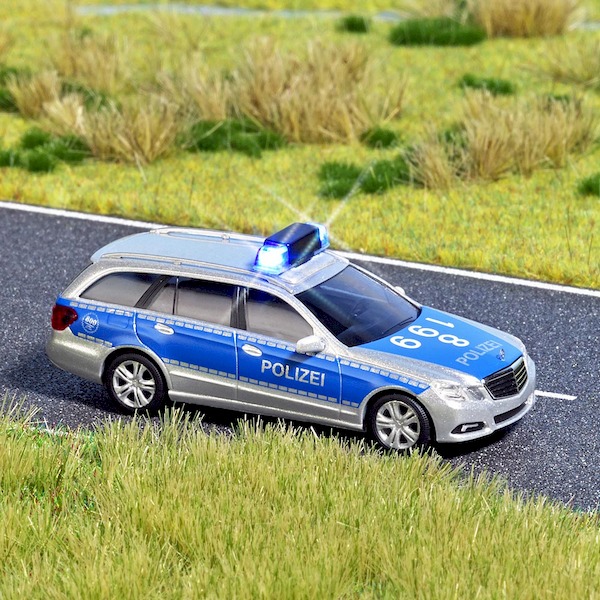 Bild von Busch 5626 Mercedes Polizei H0