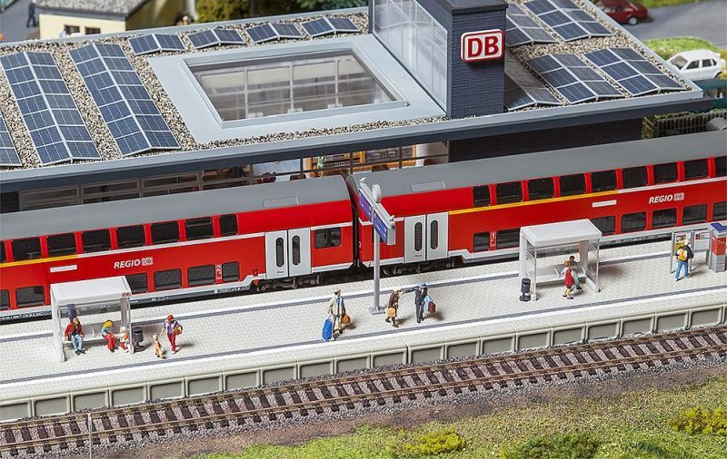 Bild von Faller 120202 H0 Moderner Bahnsteig mit Zubehör