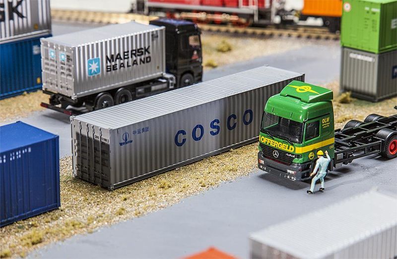 Bild von Faller 180845 H0 40´ Container COSCO