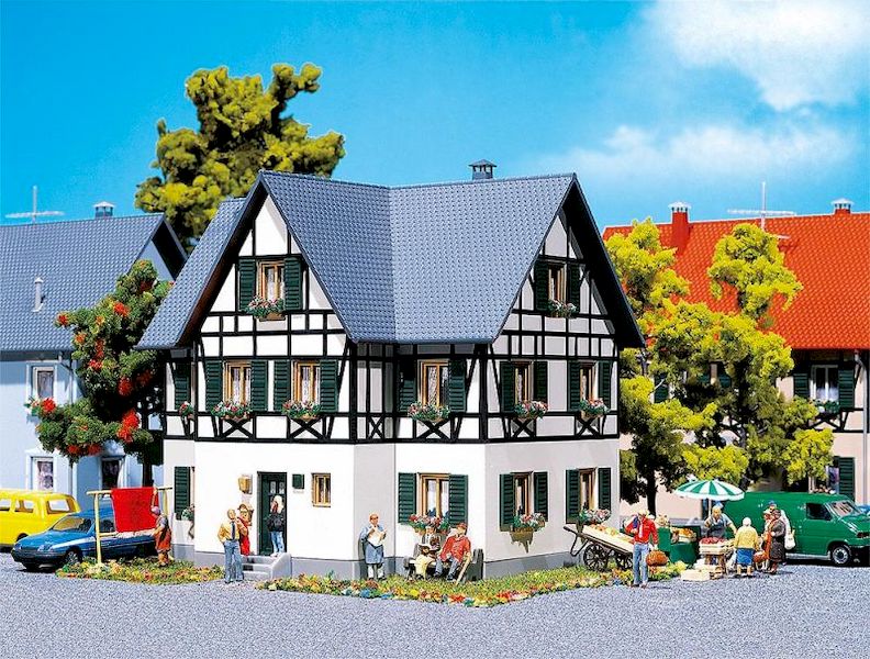 Bild von Faller 130259 H0 Zweifamilienhaus mit Fachwerk