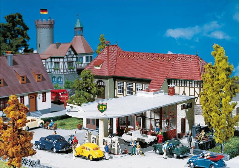 Bild von Faller 130347 H0 BP-Tankstelle