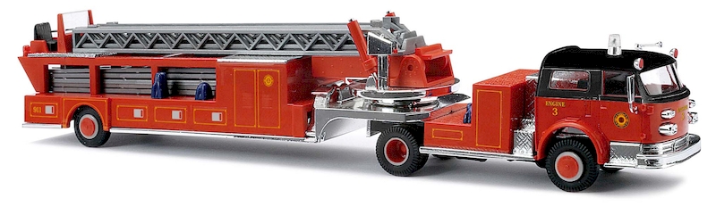 Bild von Busch 46019 LaFrance Leitertrailer Firede