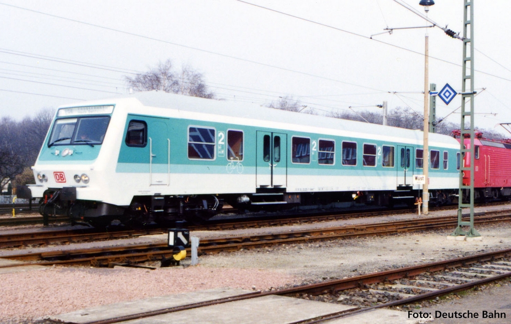 Bild von Piko 28024 Halberstädter Mitteleinstiegssteuerwagen DB AG V